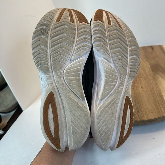 SAUCONY Kinvara 12 Running Shoes Sneakers Black Grey Women's 9.5 - Picture 8 of 11